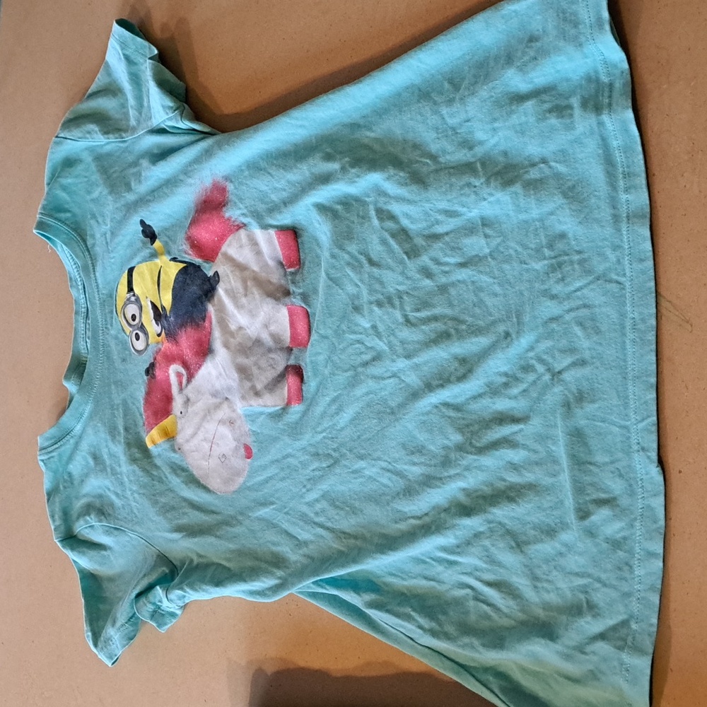 Despciable Me Minion and Unicorn T shirt 🦄